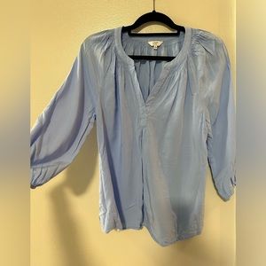 Crown and Ivy blue shirt like new. Light cotton material